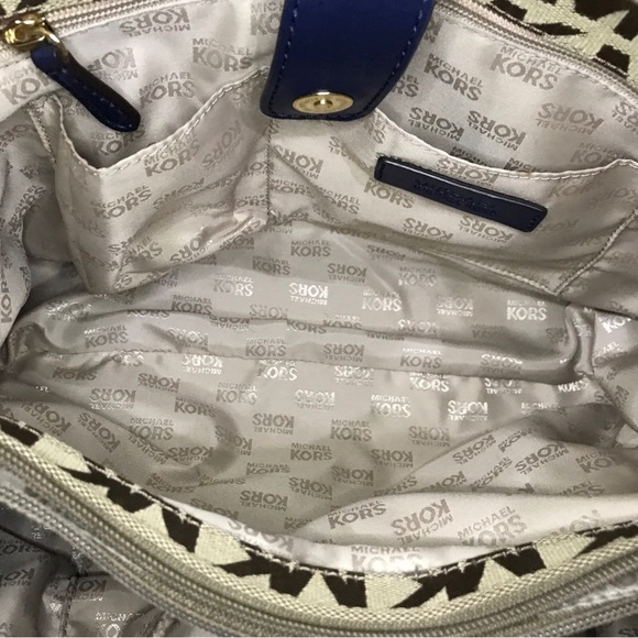 SOLD……..Michael Kors Ludlow Lrg Signature Satchel Bag Drawstring Brown Canvas - Picture 10 of 13